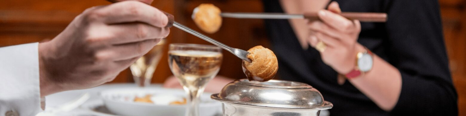 Profiteroles sauce Chocolat Benoit Paris