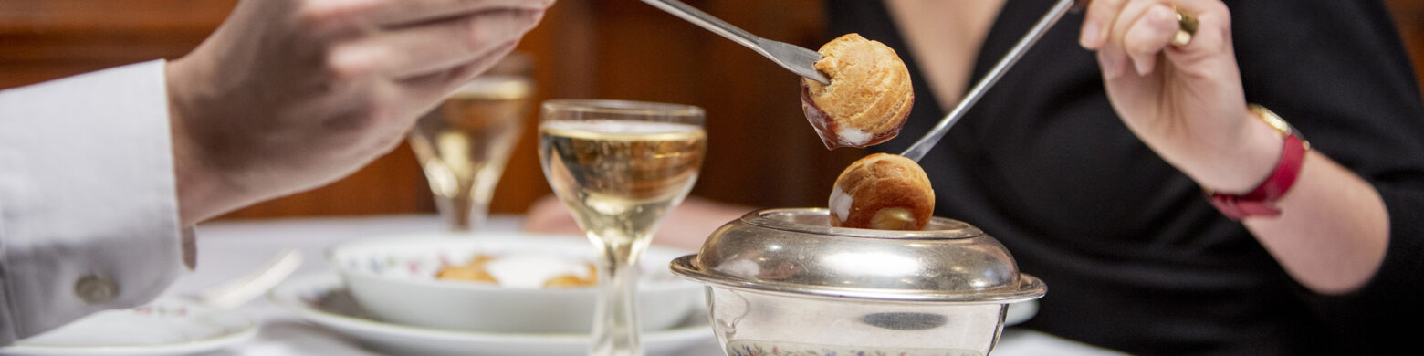 Profiteroles - restaurant Benoit Paris